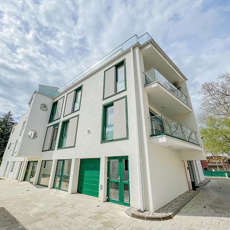 Villa Bauhaus Gold ชิโอฟก ภายนอก รูปภาพ
