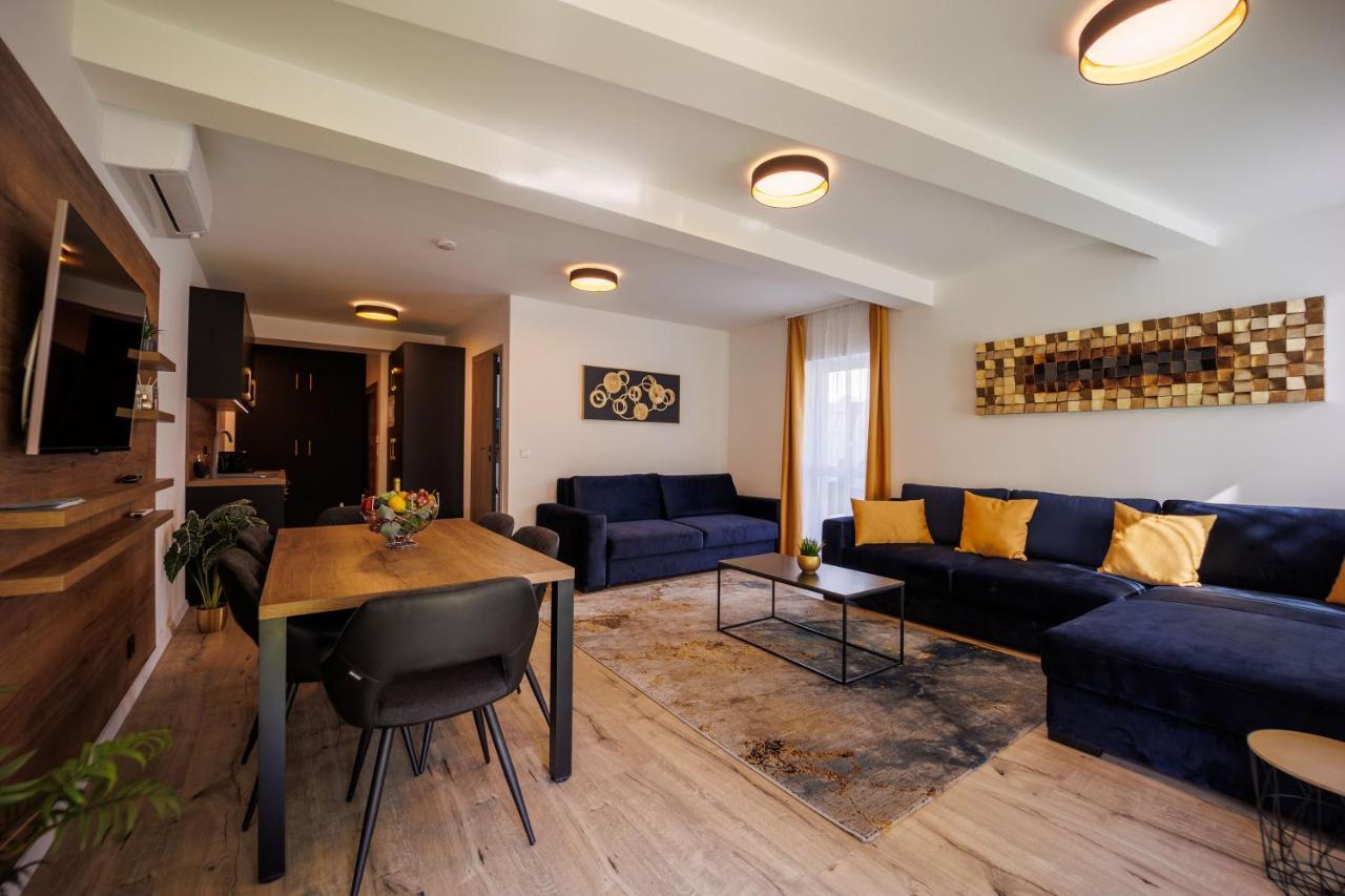 Villa Bauhaus Gold ชิโอฟก ภายนอก รูปภาพ