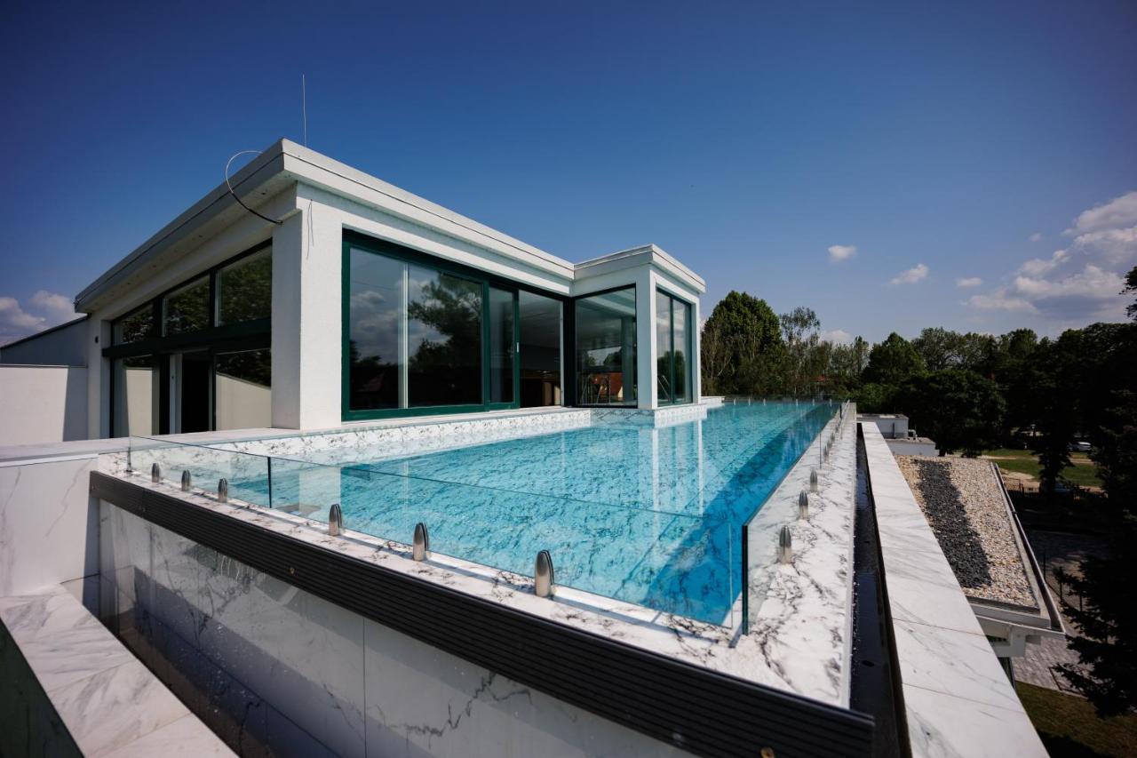 Villa Bauhaus Gold ชิโอฟก ภายนอก รูปภาพ