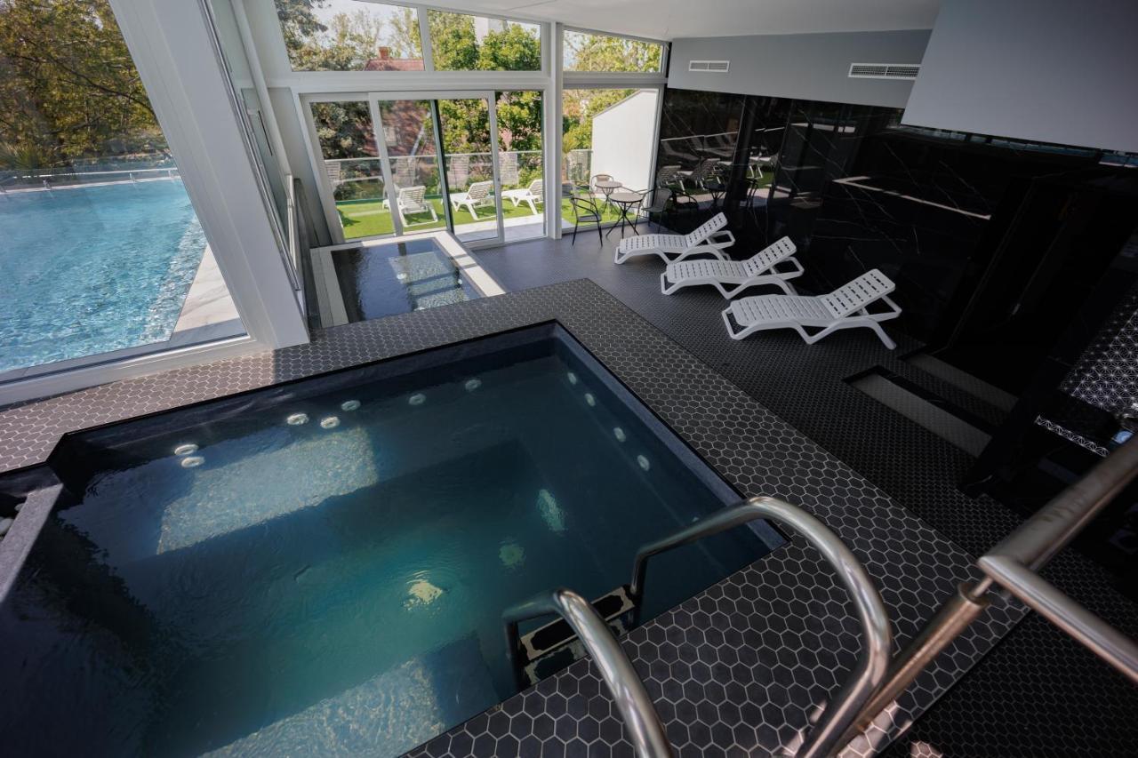 Villa Bauhaus Gold ชิโอฟก ภายนอก รูปภาพ