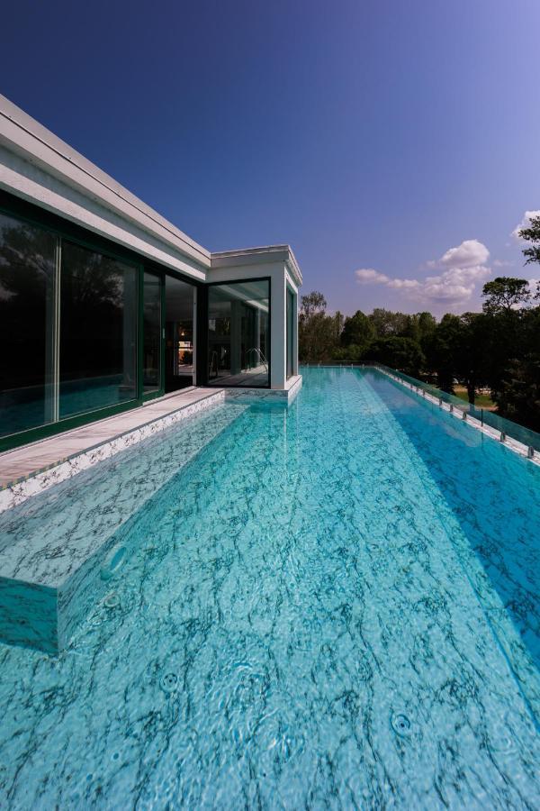 Villa Bauhaus Gold ชิโอฟก ภายนอก รูปภาพ