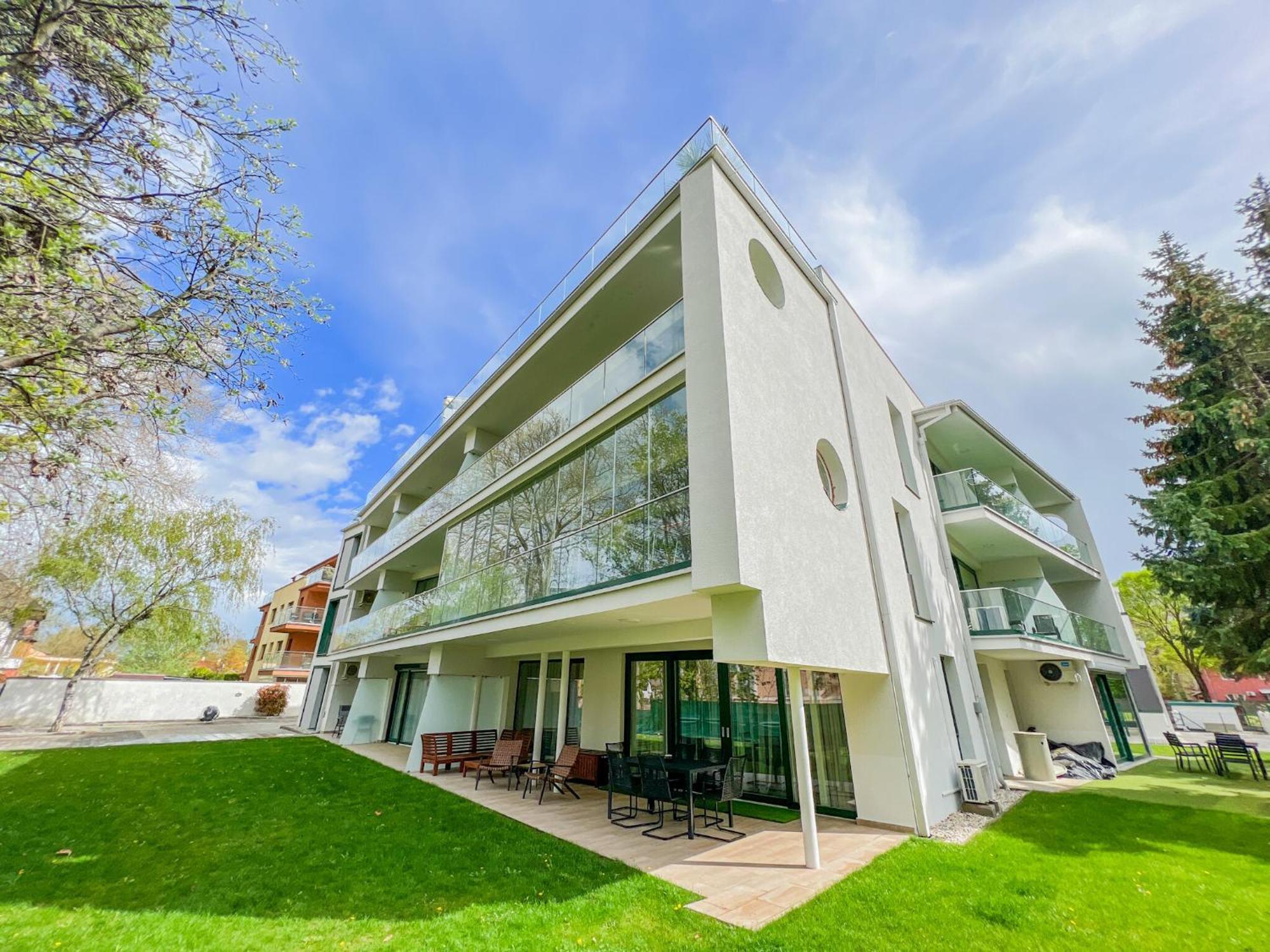 Villa Bauhaus Gold ชิโอฟก ภายนอก รูปภาพ