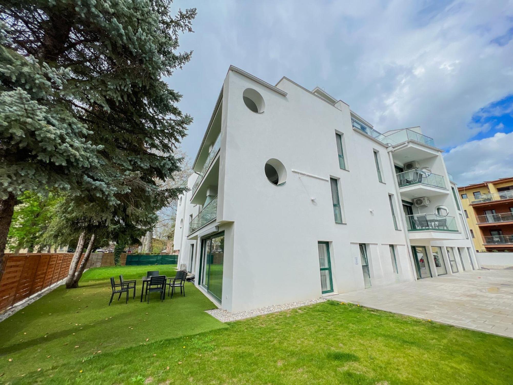 Villa Bauhaus Gold ชิโอฟก ภายนอก รูปภาพ
